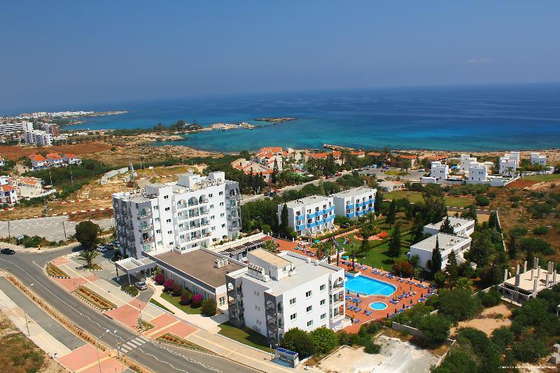 Paramount Hotel Apartments Protaras Dış mekan fotoğraf